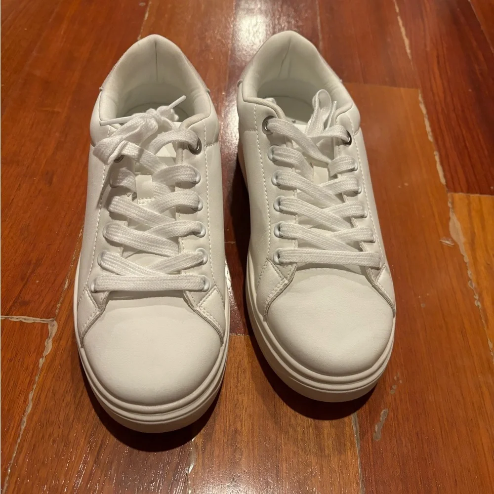 A New Day white sneakers - Picture 1 of 4